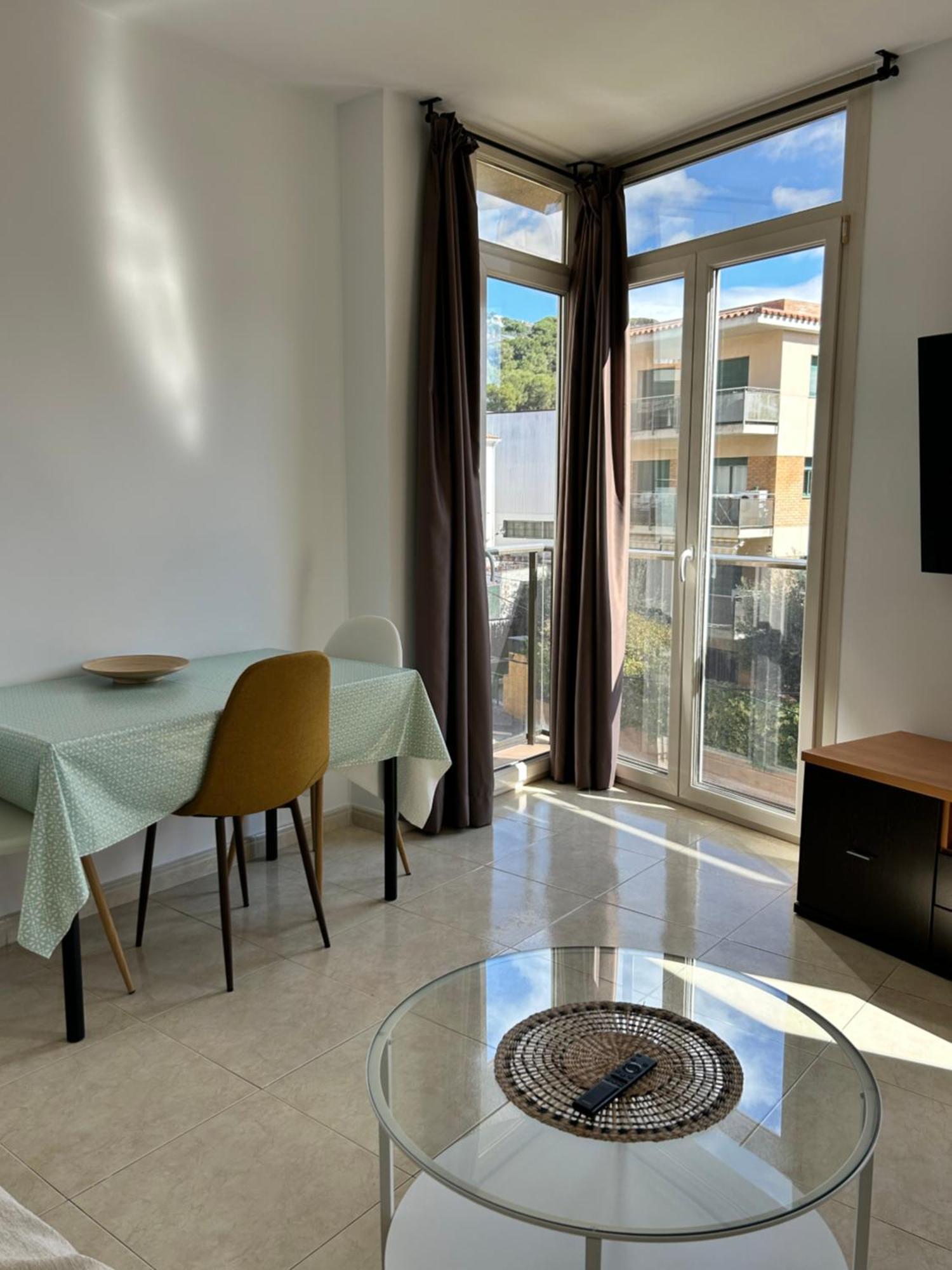 Apartaments Superiors Mtb Only Couples Lloret de Mar Exterior foto